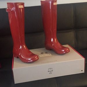 Hunter Red Tall Gloss Boots New in Box!